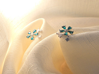 Flower Emerald Green Stone 925 Silver Earrings